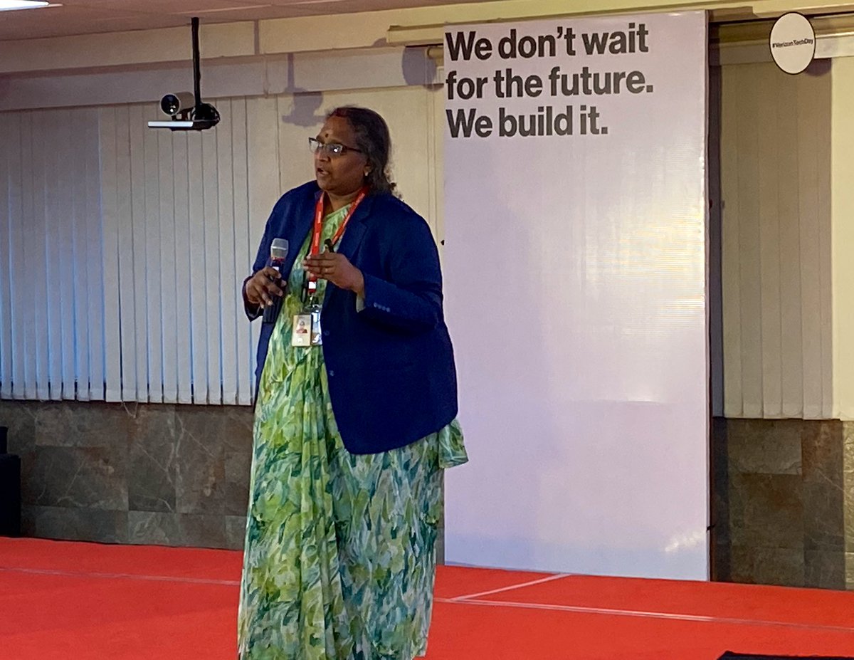 VZIndia's tweet photo. Gnana Priya, Head - Arch., Infosys, shares insights into #artificialintelligence #AIOps and the future of reliability at #VerizonTechDay @VZIndia https://t.co/RprAIlBJgx