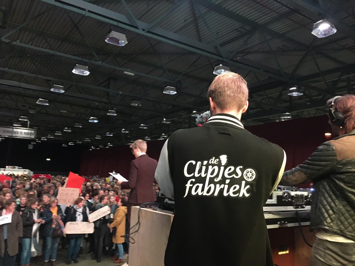 Vandaag maken we meerdere same-day-edits voor <a href="/AObtweets/">AOb</a> om een beeld- en sfeerimpressie te geven van de #onderwijsstaking. We zijn daarvoor op zes verschillende locaties tegelijk! #investeerinonderwijs 
#Eindhoven #Leeuwarden #Almere #Zwolle #Enschede #Arnhem