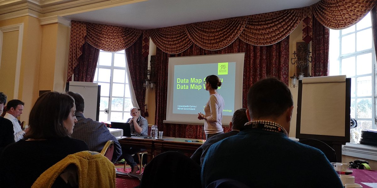 CarolanneMB's tweet image. Made it to the #opendataworkshop at #cardiffcityhall....even if I did have to run from the train 🙈🙈 @WelshGovernment