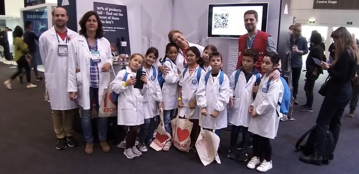 EsAgnes's tweet photo. #esomar and #kantar setting a good example of engaging with next generation of clients at #WebSummit #smartdatalab https://t.co/S1Ut1e0Fvv