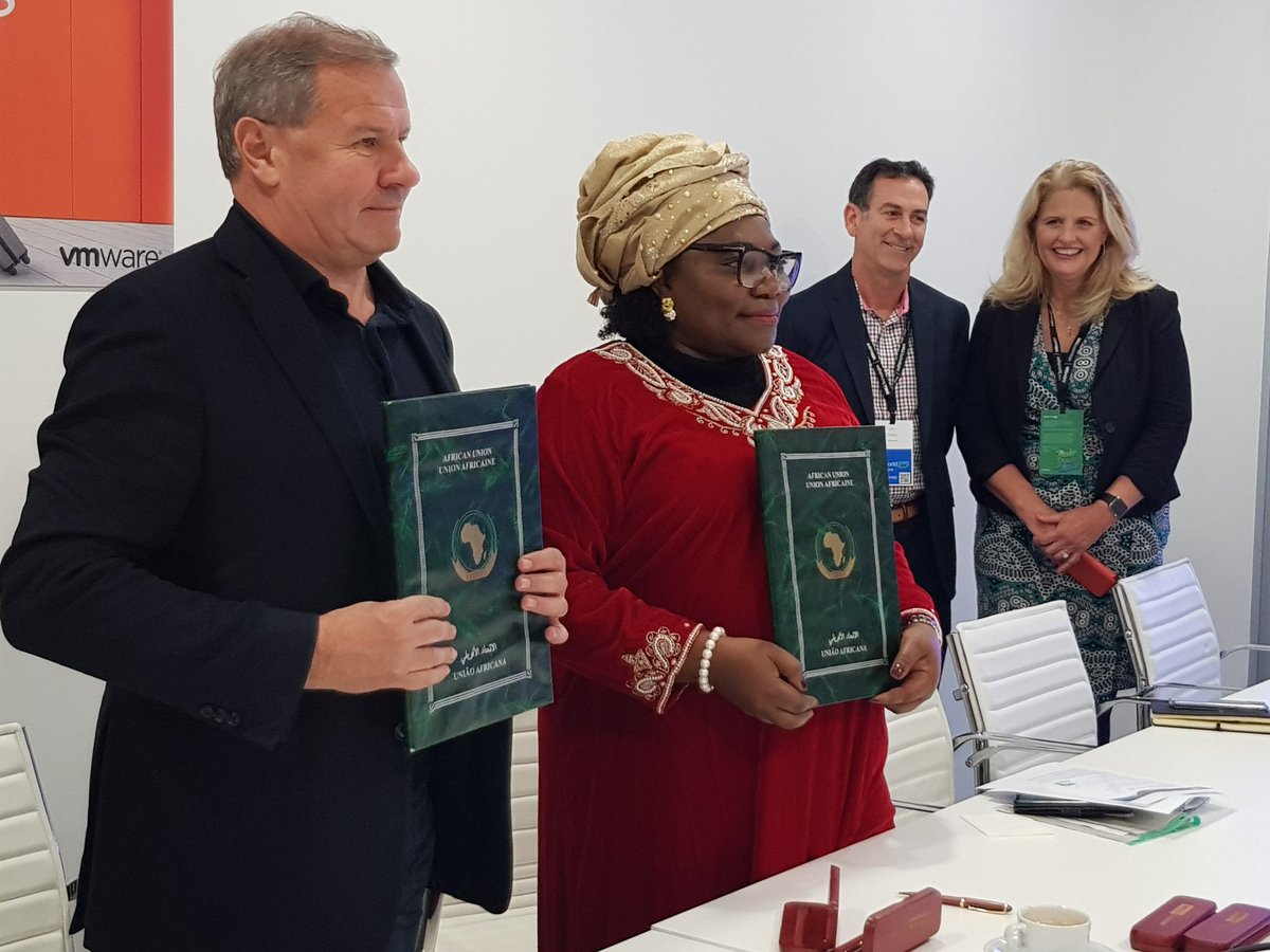rachelonamusi's tweet photo. A momentous marriage: a merger of epic proportions! The @_AfricanUnion signs an MOU with @VMware at the #vmworld2019 Europe, cementing a working relationship for empowering Africans to lead in the 4th Industrial Revolution.
#VMmagic #Africa #TheFutureIsHere #VMworldEurope https://t.co/cxoaMUwmBw