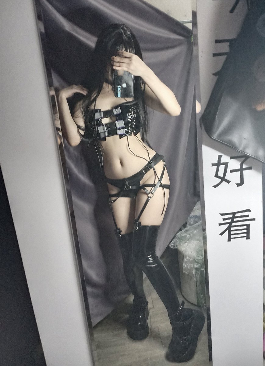 #胶衣 #工口 #sm #绝对领域 #捆绑 #束缚 https://t.co/4elcR3IeFe