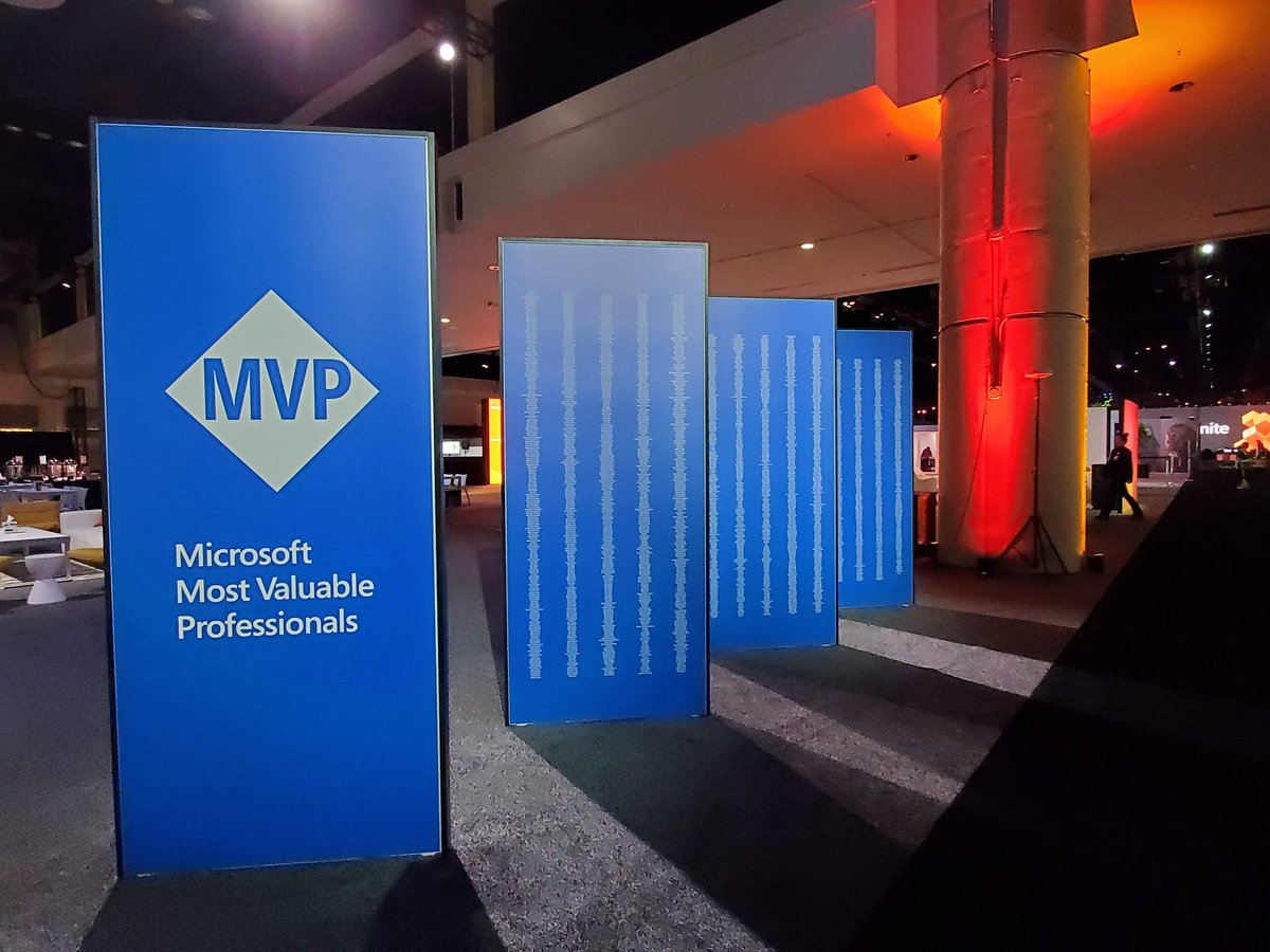 aymericw's tweet photo. When you're in #Paris but your name is in #Orlando on the #mvpwall @msignite #mvpbuzz. thanks @FollowEstelle for the photos https://t.co/jYTUUSB5Y2