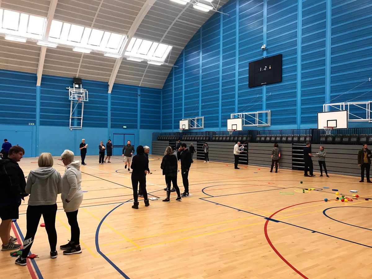 ScottishSwim's tweet photo. - How do you focus on coaching behaviours in an alternative environment?

#BobMuir leads the #ADP through a practical session to see how we can learn, overcome and critique in a group setting. https://t.co/qVUL1gV8cu