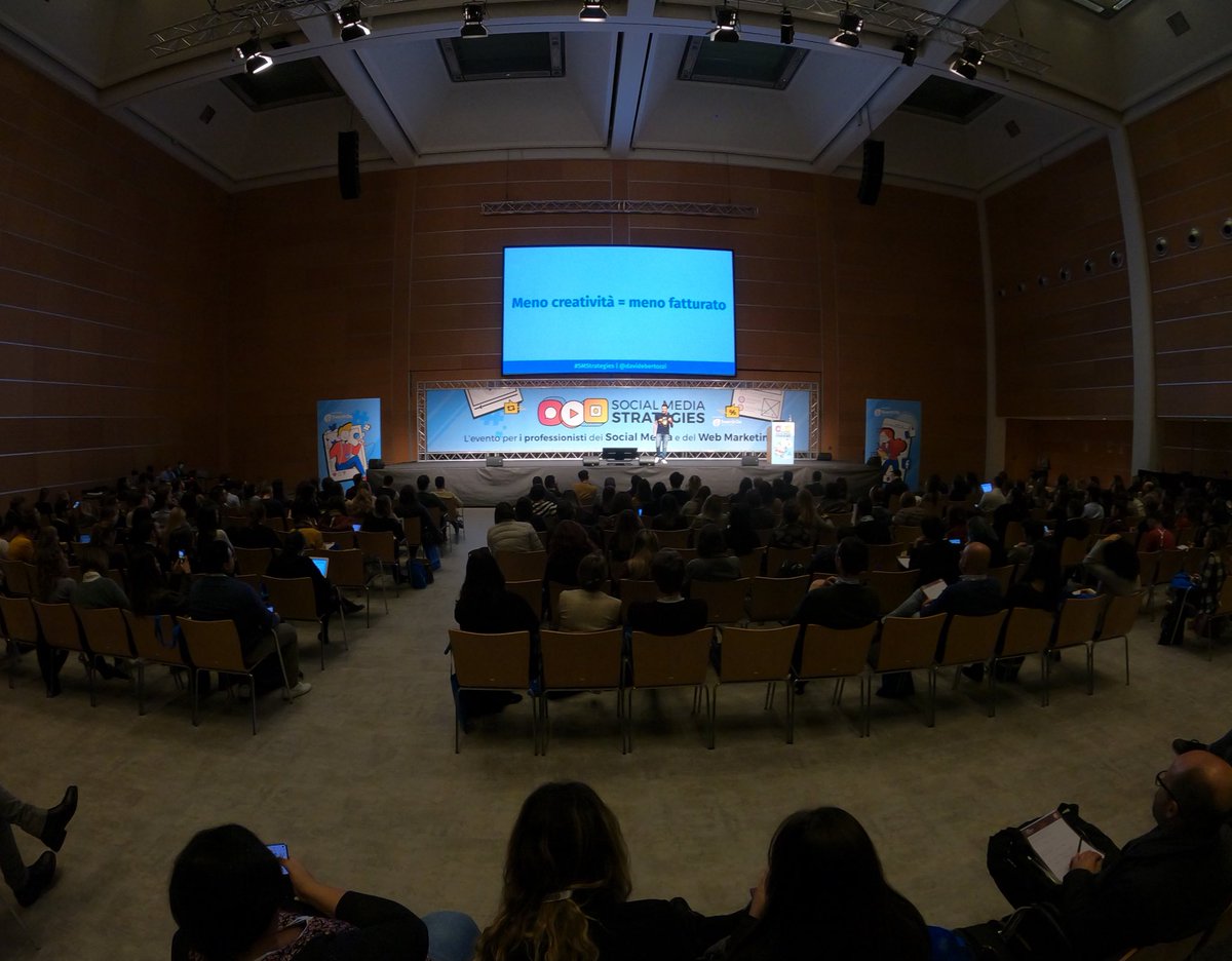 “Per una campagna efficace bisogna pensare visivamente ed associare parole a immagini. 
Inoltre copy e visual devono essere costruiti tenendo conto che non possono essere entrambi dello stesso peso, ma uno un po’ più forte e l’altro d’appoggio.”

<a href="/davidebertozzi/">Davide Bertozzi</a> 
#SMStrategies