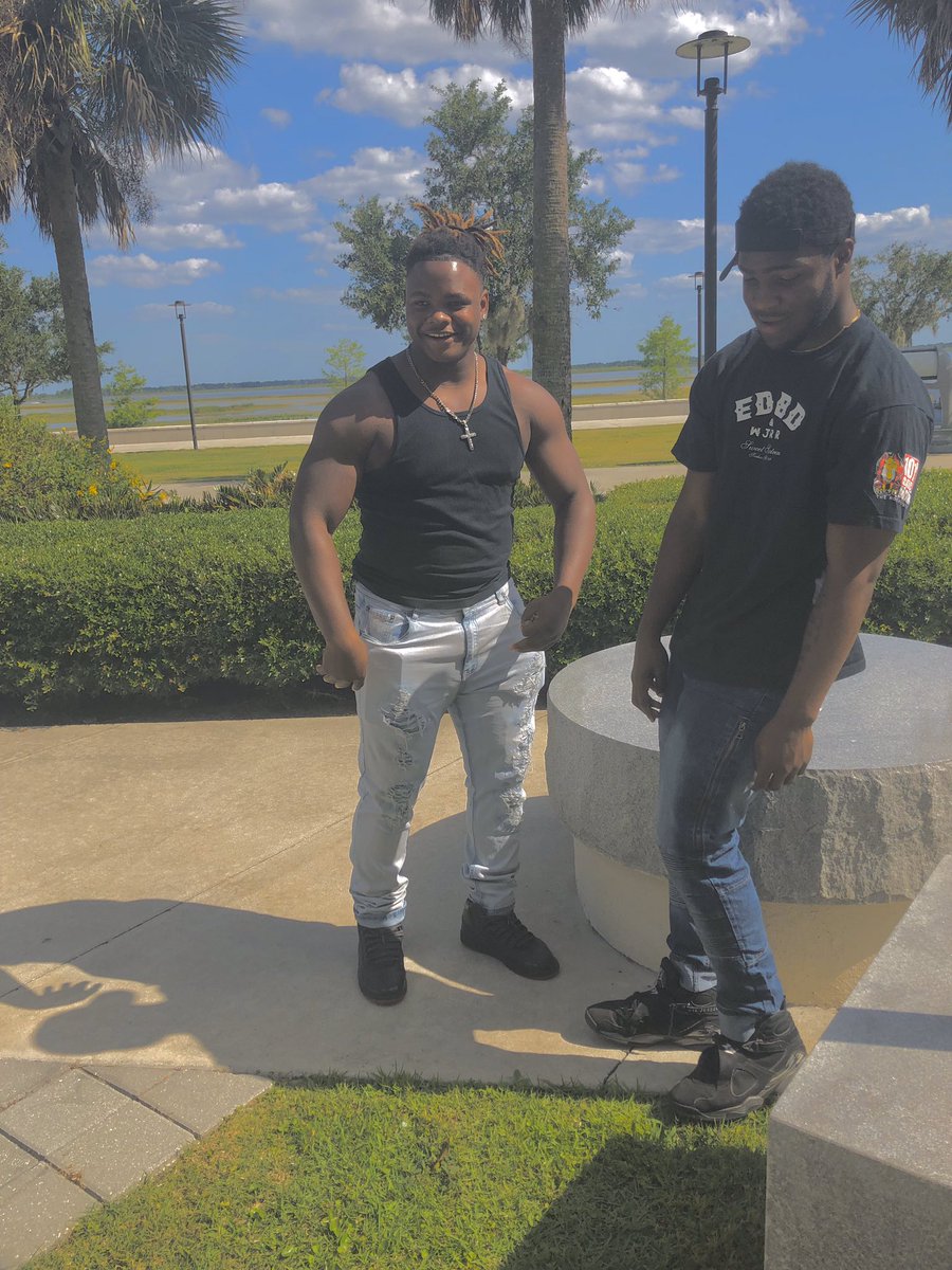 D1randy1's tweet photo. THROW BACK PIC @Juiceshaun 😂😂😂😂 https://t.co/HuRBheJccj