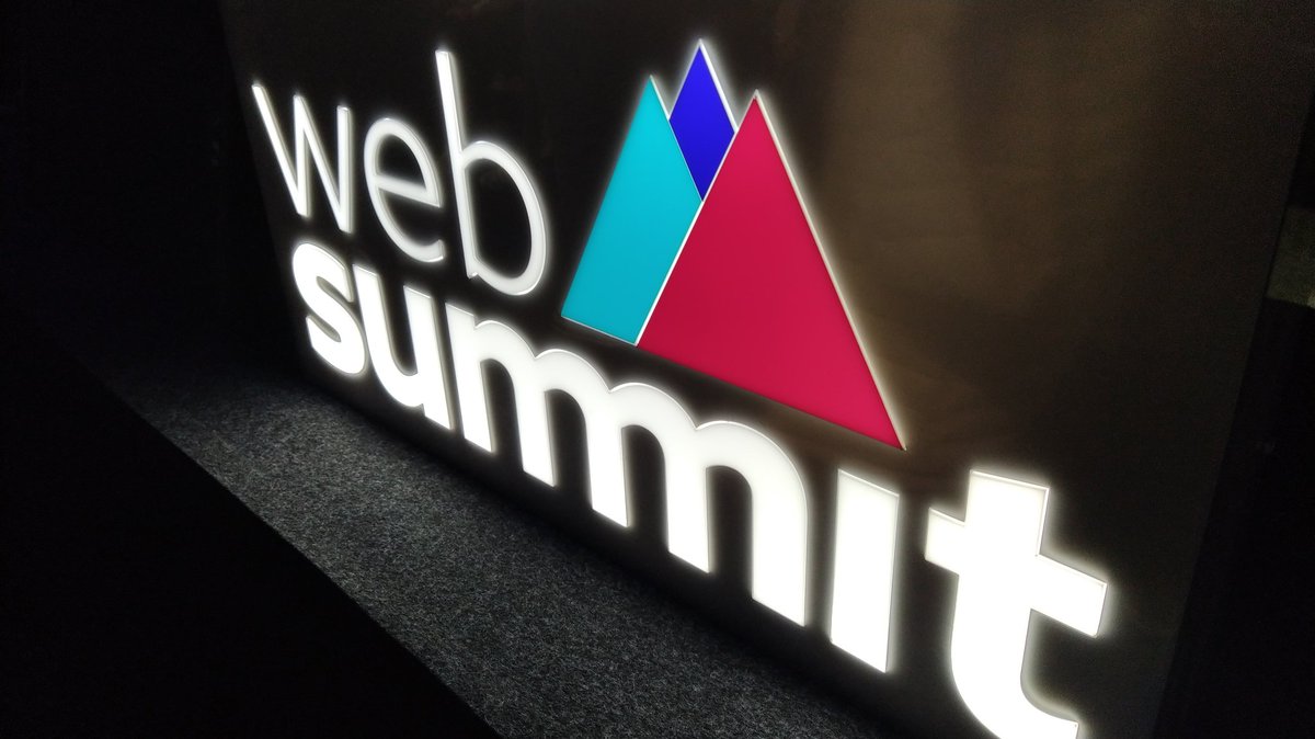 damstud_o's tweet photo. @WebSummit https://t.co/I3jbN1fftW