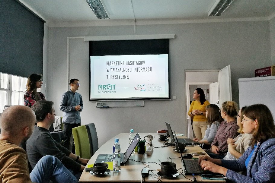 πR 📝 tweet media