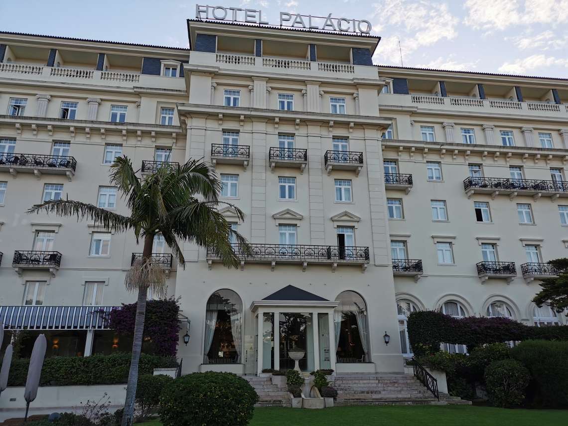 CubroNV's tweet photo. Why not stay indoors in this charming comfy hotel and mingle with some veteran packet analysts? We're also here at @SharkFest_2019 to showcase our newest product #EXA8. https://t.co/3EUAWP1Sqo
