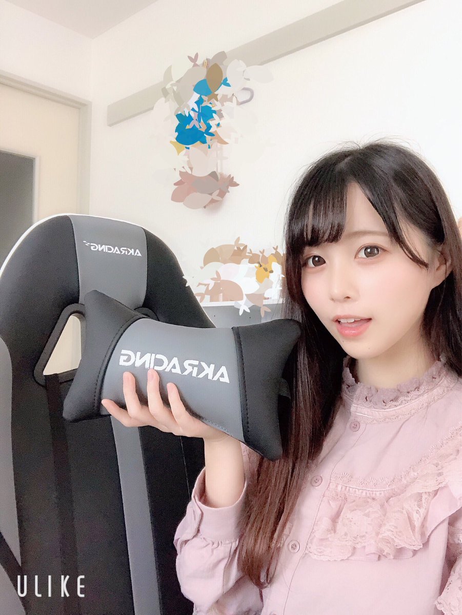 若松来海 A Twitter Akracing さまより ゲーミング座椅子 極坐をご提供いただきました 座り心地 寝心地 ゲーム心地 最強すぎて椅子から離れられませんーーー 色も可愛いくてお気に入りすぎるっっ これからはこの子とゲームいっぱいするぞ Akracing