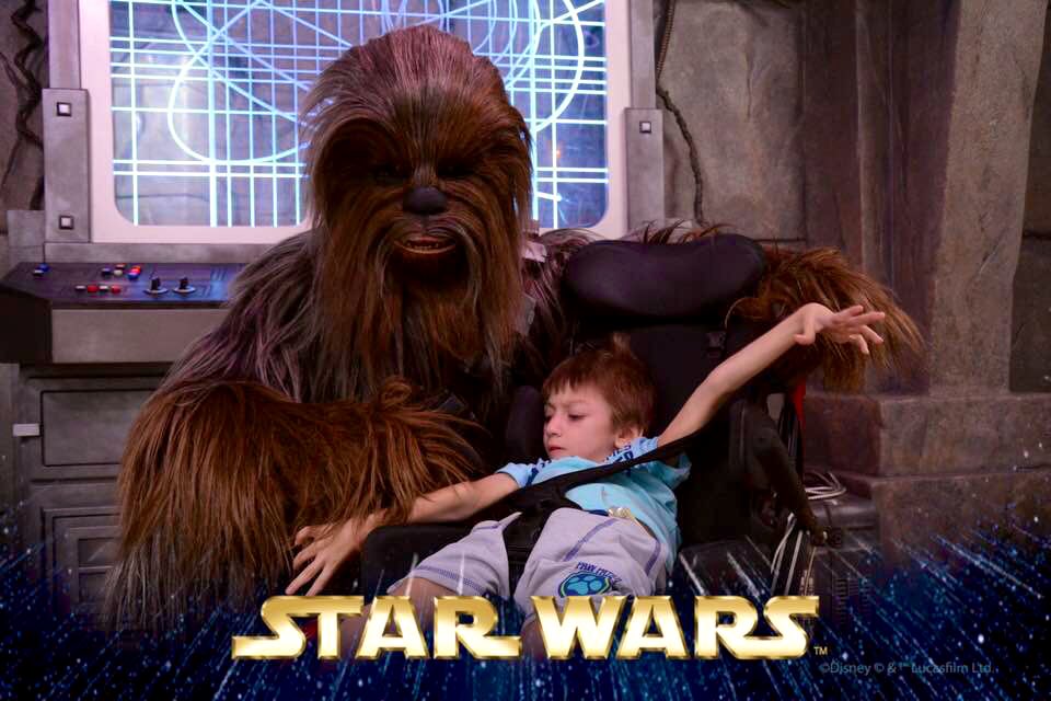 BuckCherish's tweet photo. I love these pictures of Bray’s Make A Wish trip last year. Somebody actually told Papaw that he looked like @HamillHimself in The Last Jedi. #starwars #rock4bray #cpsux https://t.co/47mBR4CzTt