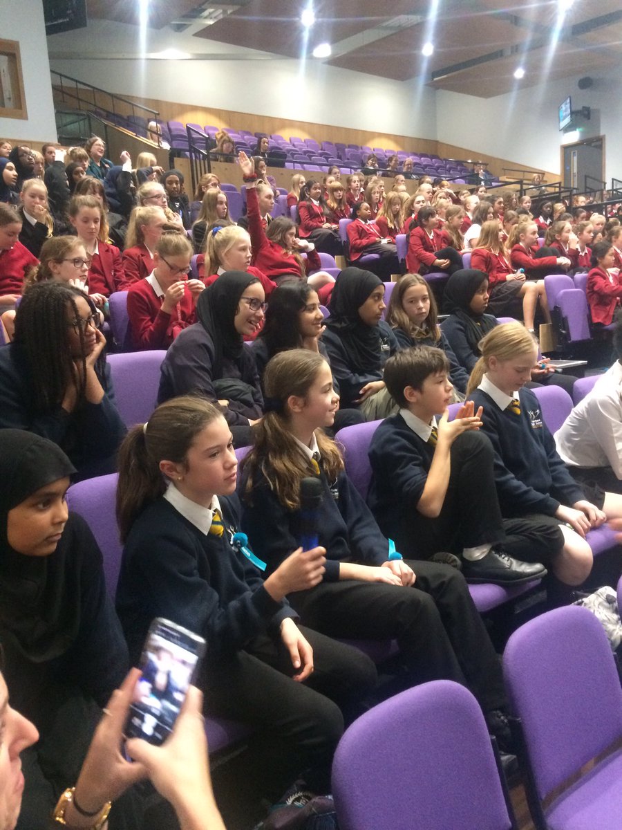 FHSScienceFac's tweet photo. A panel of engineers being questioned by Freya in yr7 #SeeMe with @Frans_facts https://t.co/LfhlMzQpgP