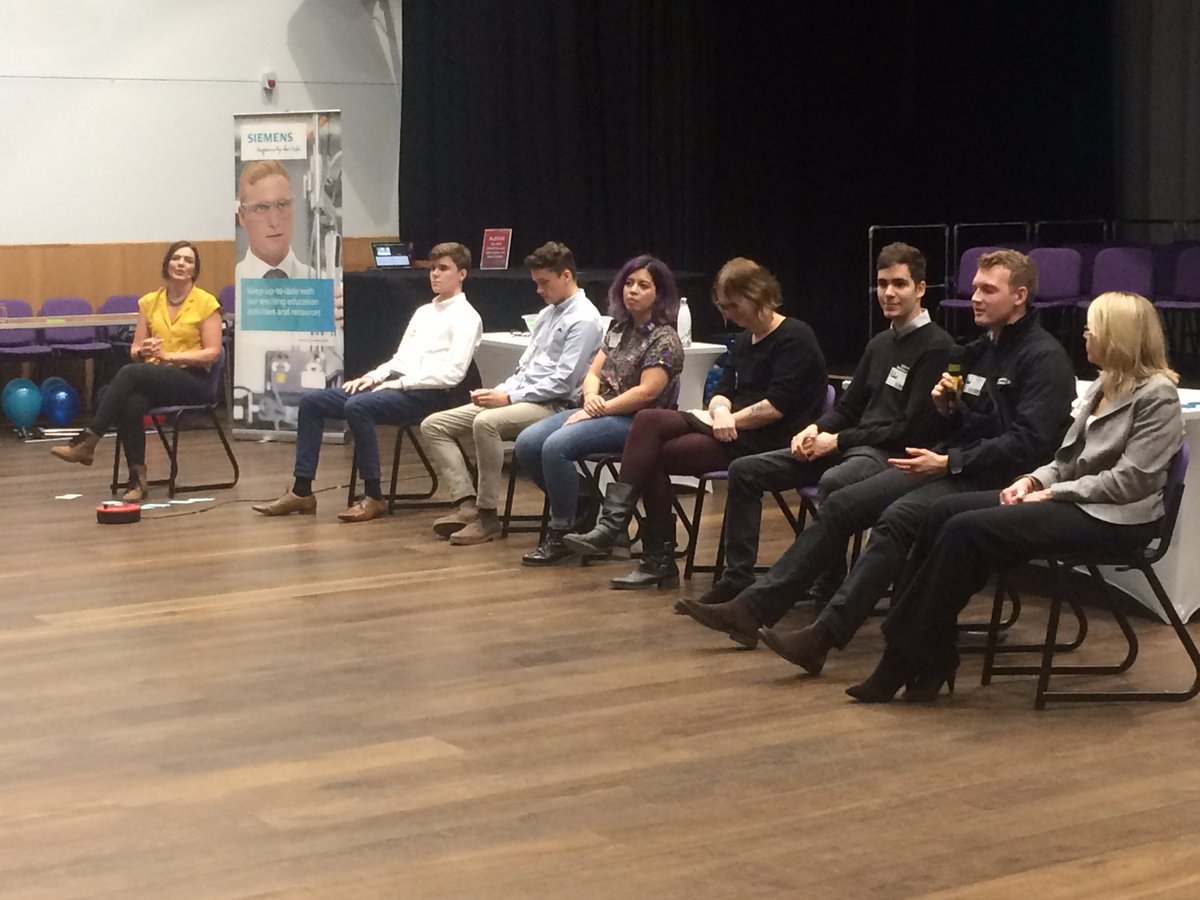 FHSScienceFac's tweet photo. A panel of engineers being questioned by Freya in yr7 #SeeMe with @Frans_facts https://t.co/LfhlMzQpgP