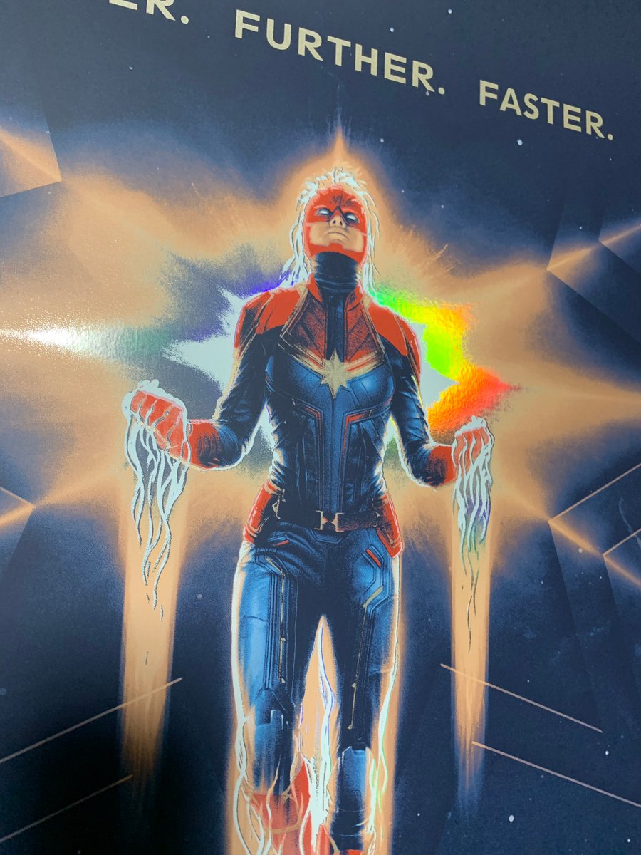 Cleaner Captain Marvel Foil Edition By Matt Ferguson Cakes Comics フォイル紙が効果的に使われていてとても綺麗ですね Higher Further Faster キャプテンマーベル Captainmarvel T Co O5zez3okyb