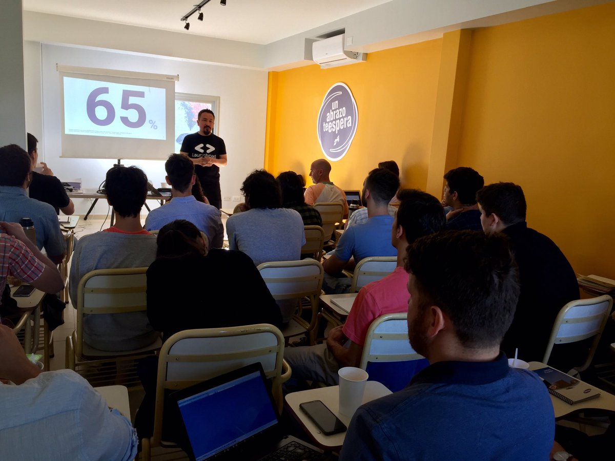 luisvid's tweet photo. Arrancando Google #FounderLab 
65% de las startups fracasan por problemas de equipo. https://t.co/1e93IUy6rK