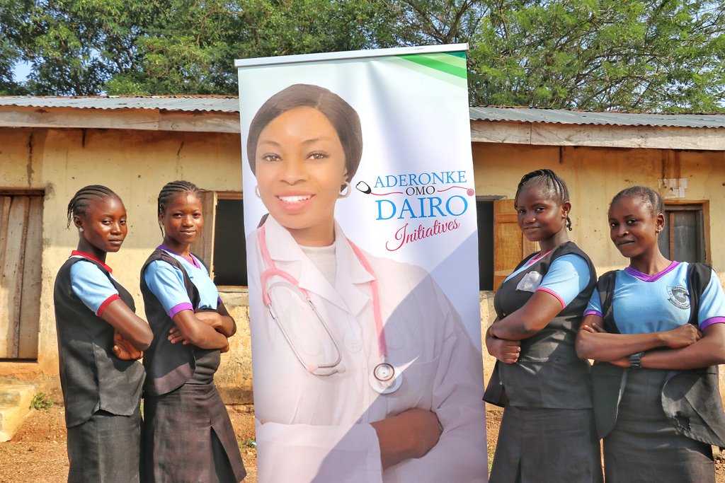 aderonkedairo's tweet photo. Today we were at the IMG sec schl for sexual health disease lecture.. We also gave out sanitary pads for the girls and books for the boys.
#ibadantotheworld
#ibadan
#sexualhealthadvice
#saynotorape
#aderonkeomodairo https://t.co/KPtsrg9RQ7