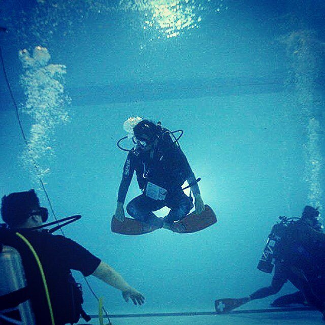 ucdsubaqua's tweet photo. Well done to the new trainees for acing buoyancy in the pool last night! Now let’s see if we can do it in the sea😳🌊 #scuba #buoyancy #pool #training #noobs https://t.co/eHI73ZQcoy https://t.co/FotjegkfNu