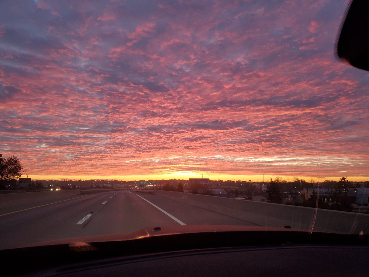 MistressBlue08's tweet photo. Beautiful sky this morning 

#findom https://t.co/IrHObY0rvA