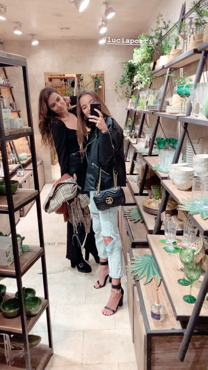 SalBachiller's tweet photo. Tarde de compras y cócteles en @salvadorbachiller! Así fue la experiencia de @katerinaberezhna en el #RincónSecretoSB! #SBFriends #SalvadorBachiller #GastrobaresSB #BistróSB #JardinSB #InvernaderoSB #foodlover #madrid #placetobe #secretplace https://t.co/Xxf2ukaegg