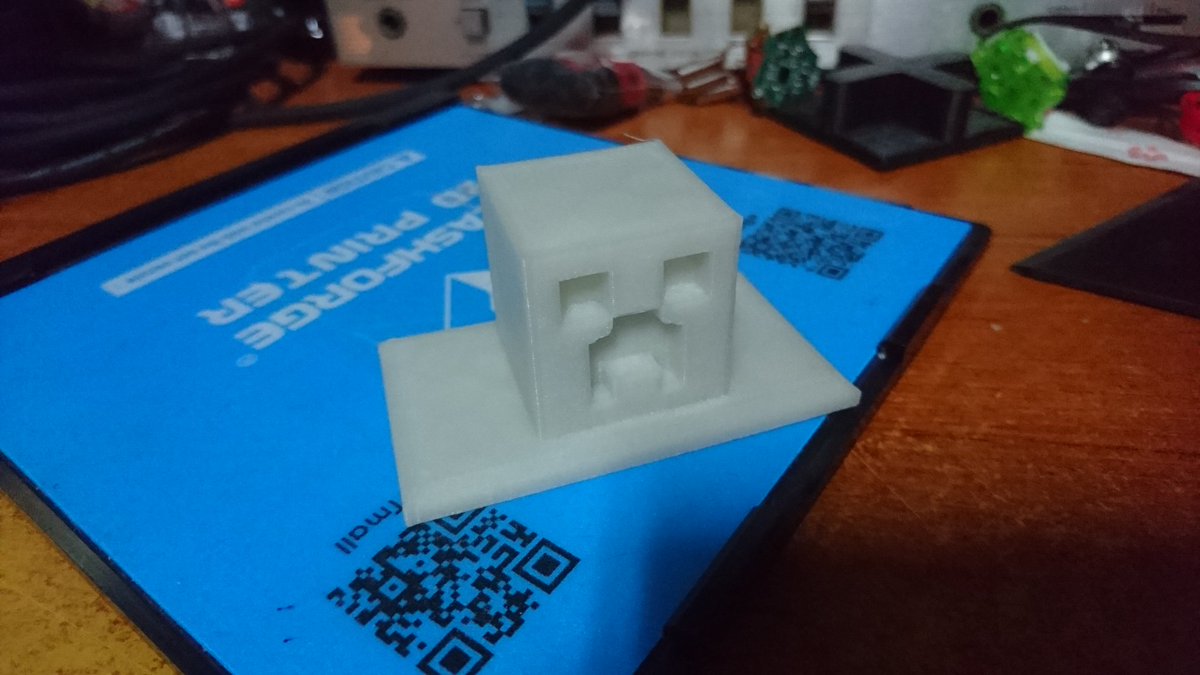 suei_yu's tweet photo. #FlashForge
#FlashForgefinder
#fusion360
#Minecraft

おぉ…帯電クリーパー…

（蓄光クリーパー） https://t.co/3C92dhM7Ek