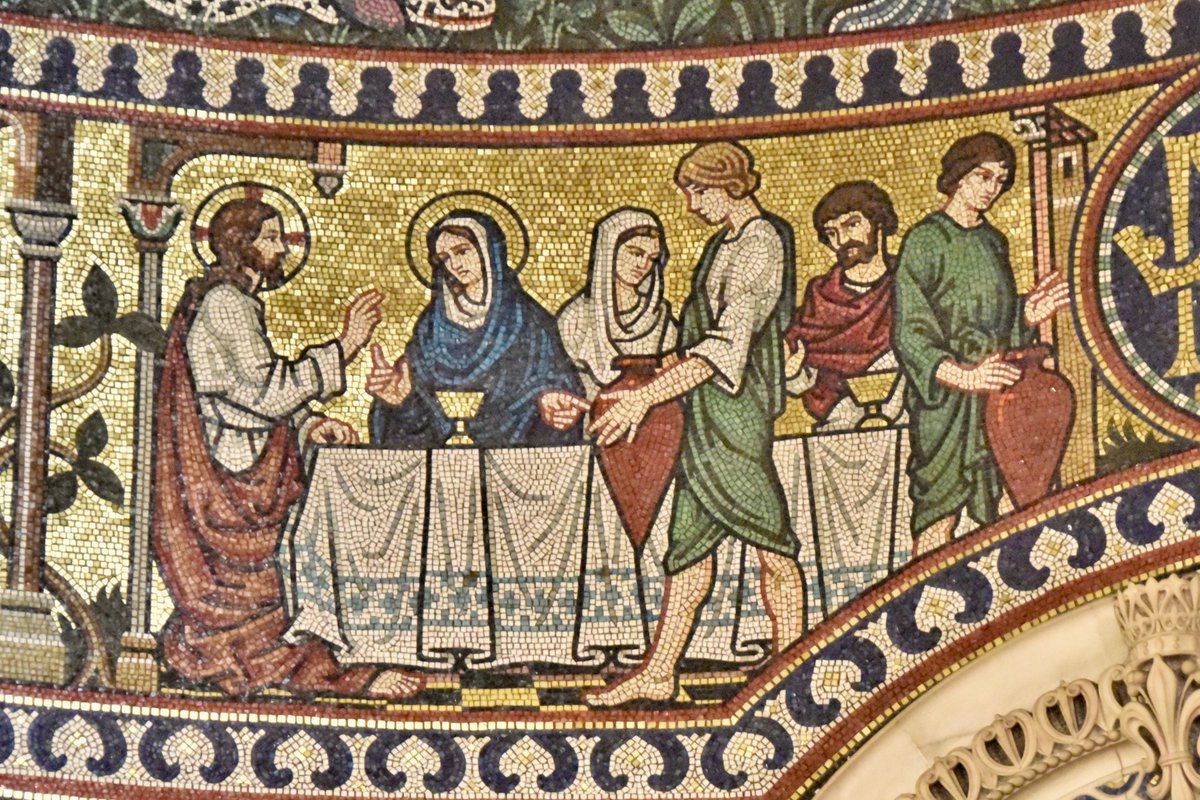 RCWestminster's tweet photo. In the #Lady Chapel at Westminster Cathedral, you can find representations of events from the life of #Mary throughout the New Testament...
#AnimalsInChurchesHour #NTNovember #NewTestamentInChurches 
@Countrymaned @WestminsterCath https://t.co/3yPd3Uz5Vs