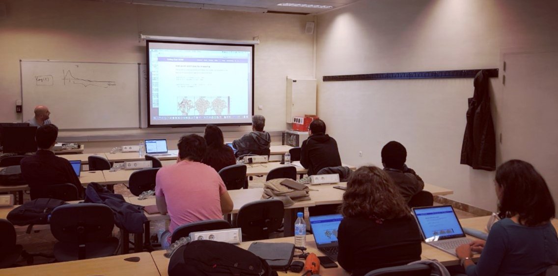 CodingClubUC3M's tweet image. Thank you @precariobecario for your nice talk and sharing the materials.

If you missed the session, have a look to the post 👇 codingclubuc3m.rbind.io/post/2019-11-0… #rstats #INLA #spatialData #diseaseMapping