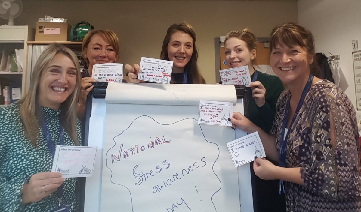 allypobb's tweet photo. Family Nurses in Tameside making mindful jars for National stress awareness #NationalStressAwarenessDay #creativity #teamwork @SharonB20875796 @ElizabethKate88 @tandgicft @tgicftnursing @tgcypf @FNPNationalUnit https://t.co/SJ9zmdcg10