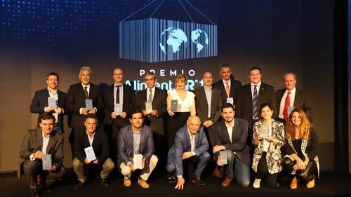DiarioDTurismo's tweet photo. 15 empresas argentinas reconocidas con #PremioAlimentAR
#Dulcor #LheritierArgentina #Kingberry #PatagonianFruits #SanMiguel #Vacalín #Lactear #Tregar #MolinosRíoDeLaPlata #VillaDAgri #Coto #MarfrigArg #LaAnónima #CEPASArgentinas #EstablecimientoLasMarías 
https://t.co/Cm653DSmYT https://t.co/2SryW93pBq