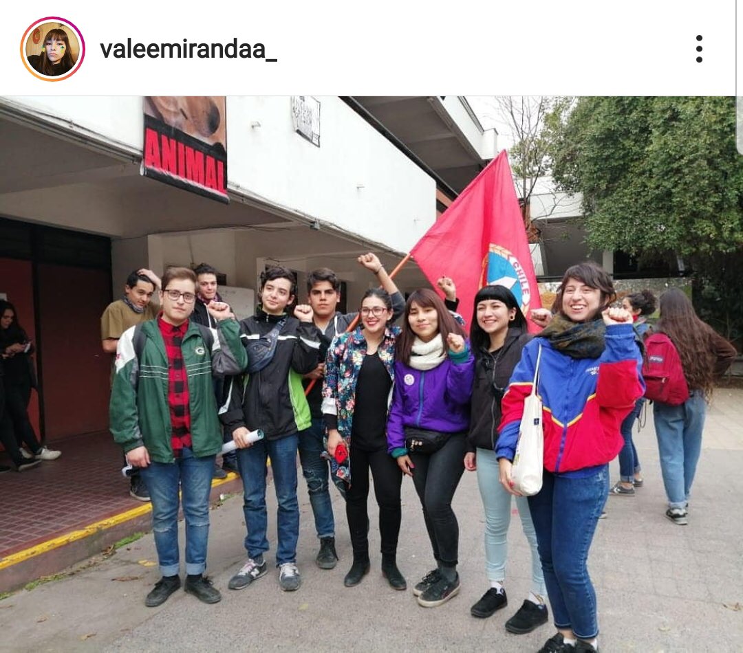 0Disfunsion's tweet photo. DIFUNDIR🔴🔉🗯:

Alguien le queda alguna duda que la #cones es de las @jjcc_chile y que se adoctrinan en #Caracas @Revenge00021685 @joseantoniokast @PoletteVegaG @MotinEstudiant1 @Pedro_Artista #ChalecosAMARILLOSxCHILE @BOTdelNacional @LaLeyEsRelativa @CDU_UChile https://t.co/b3IXMQwg9B