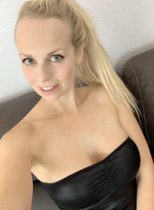 Huhu wart ihr heute auch schon fleissig? Ich komme gerade vom Sport und bin noch v&ouml;llig fertig 😉auch<a href="/tag/retweeet"class="tags"><span>#retweeet</span></a>