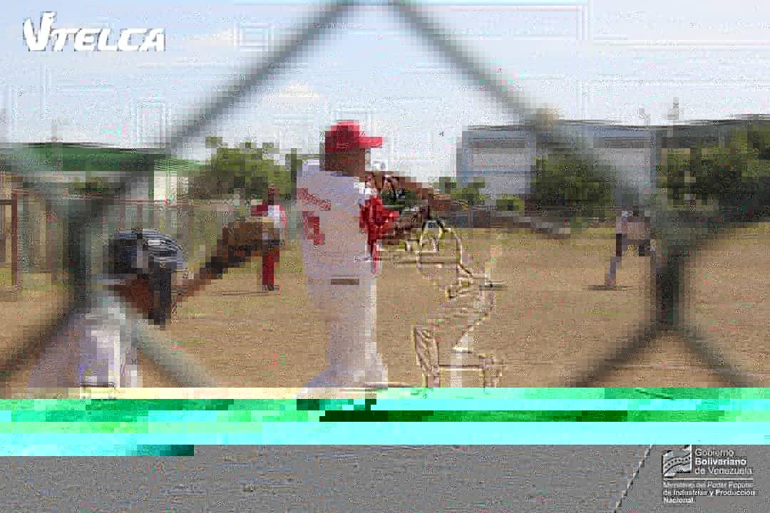 fabricavtelca's tweet photo. Este martes se realizó el "Encuentro Deportivo Navidades Felices 2019" en las instalaciones deportivas de ZONFIPCA y Vtelca.

#Vtelca #Zonfipca #6Nov https://t.co/2JodE9eBrO