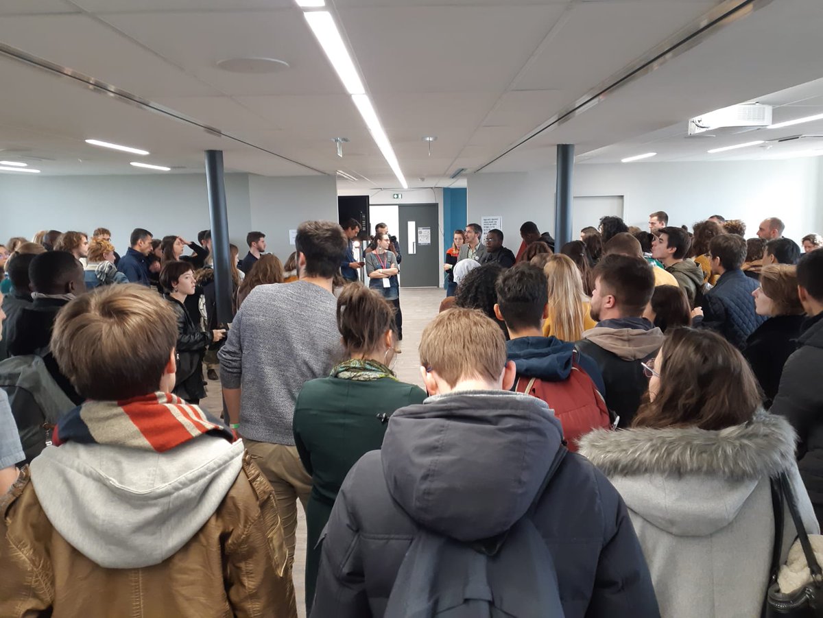 Ekipi_ESS's tweet photo. La @semaine_l étudiante pour l' #ESS est officiellement lancée lors #ForumESSIS à Niort ! 📣
Beaucoup d'événements prévus pendant le #MoisESS19 👏 https://t.co/Z2mH0Bci5n
