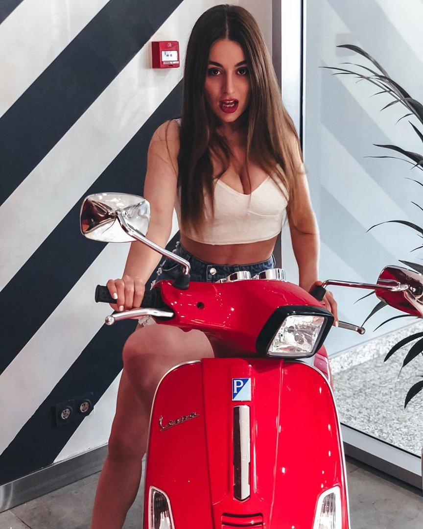 Ycanelaskinx's tweet photo. I joined MyFreeCams, a new show is about to START ! Join me😍😘😍! https://t.co/lcnaNSjEHi https://t.co/N5z88ewLxr