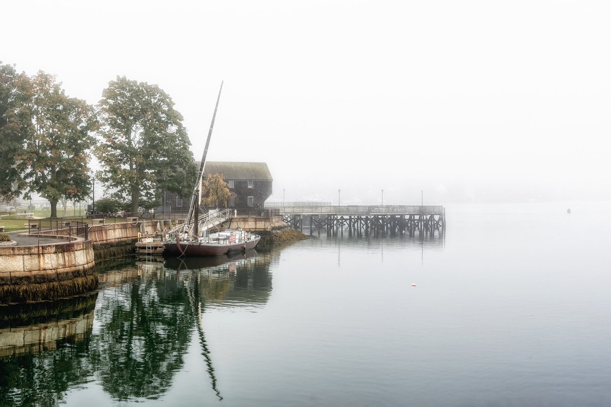 DunklePhoto's tweet photo. Good Morning, Portsmouth
A great view of the Gundalow docked at Prescott Park in Portsmouth NH. Just as the morning fog begins to lift. #portsmouthnh #originalart #seacoastphoto #getolympus #portsmouthharbour https://t.co/jA5j7igrUB