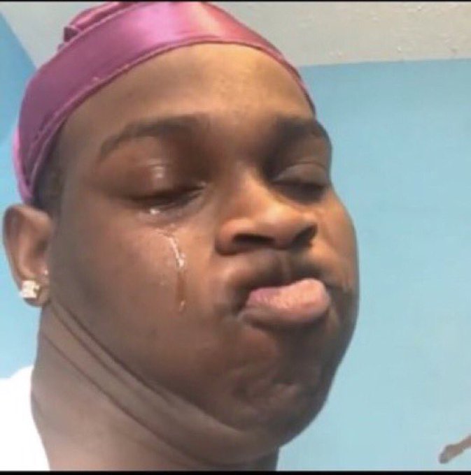 She asked me to come pick her up that she needed some fresh air. Mind you I didn't plan on going anywhere that faithful day but it is written that "the dog that'll eventually get lost won't listen to the owner's call". (Mumu me )