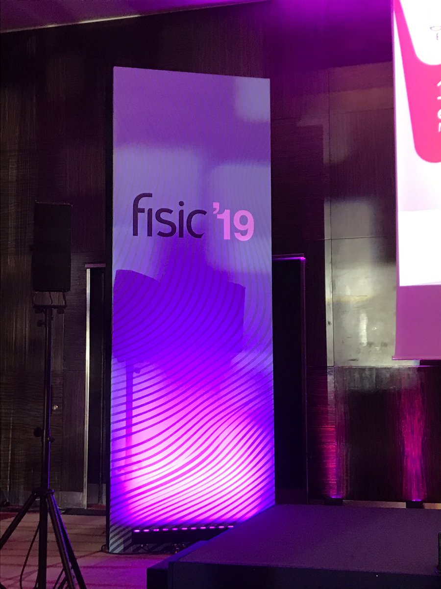 Brilliant first morning at <a href="/FortiusClinicUK/">Fortius Clinic UK</a> conference. Ankles, shoulders and athlete welfare. Fantastic insights by <a href="/Tanni_GT/">Tanni Grey-Thompson</a> and the rest of the guest speakers.