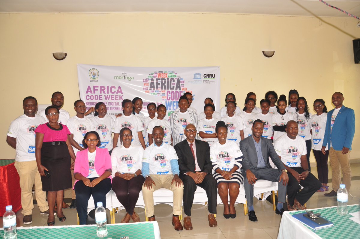UNESCO_rwanda's tweet photo. Flash back to @AfricaCodeWeek in October, 30th : ''Today we are encouraging &amp; inspiring #Girls to join #coding and create sustainable solutions for #Rwanda'' Albert MUTESA, SG @cnru2020 expressed. @DigiCenterRW @ACEIoT_UR @NextEinsteinFor

#Team🇷🇼
#sap4good
#GirlsCracktheCode https://t.co/1s9ZG9oP48