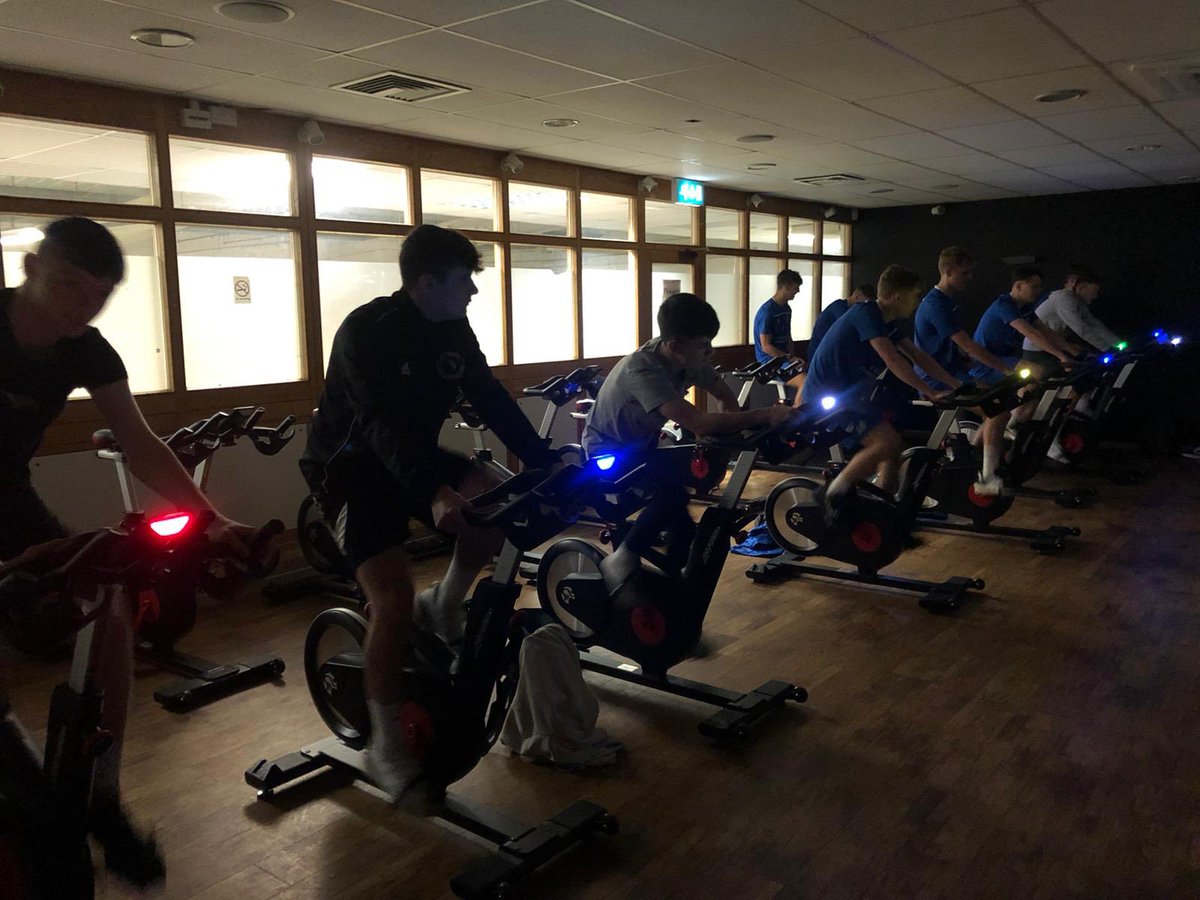 skilteksport's tweet photo. The @ESCHastings @eschfootball being put through their paces on Monday @FreedomLeisure Bexhill......massive thank you to PT Nikki who ‘beasted’ the #U19’s in her #Spin class! 

#Hastings #Bexhill #Eastbourne 

#ImprovingPlayers #WinnersDoMore #NoGraftNoGlory 💪🏻⚽️🚴🏻‍♂️🔥 https://t.co/0Z9AcKWQ3E