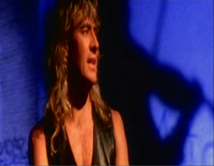 Def_Leppardess's tweet photo. Joe Elliott in the 2 Steps Behind music video
#DefLeppard #2StepsBehind #TwoStepsBehind https://t.co/FsiK3J4g5T