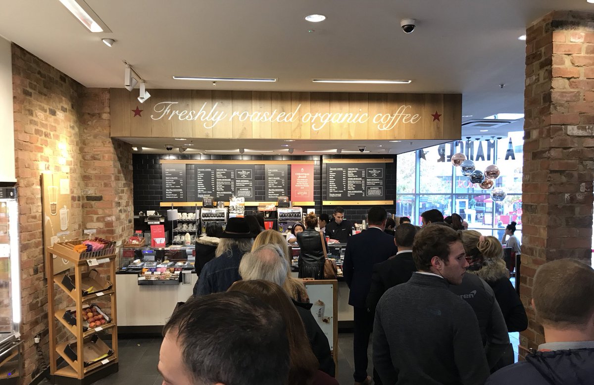ixtouring's tweet photo. @Pret_uk big queue, lots of tills but only 3 team members serving at peak lunch hour -Woking. https://t.co/LtHVIVtzjE