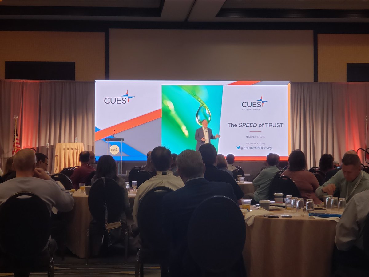 CreditUnionLand's tweet photo. @StephenMRCovey is up at @TheRealCUES #CETNET speaking to #creditunions on The Speed of Trust https://t.co/Da4NUEzjlZ