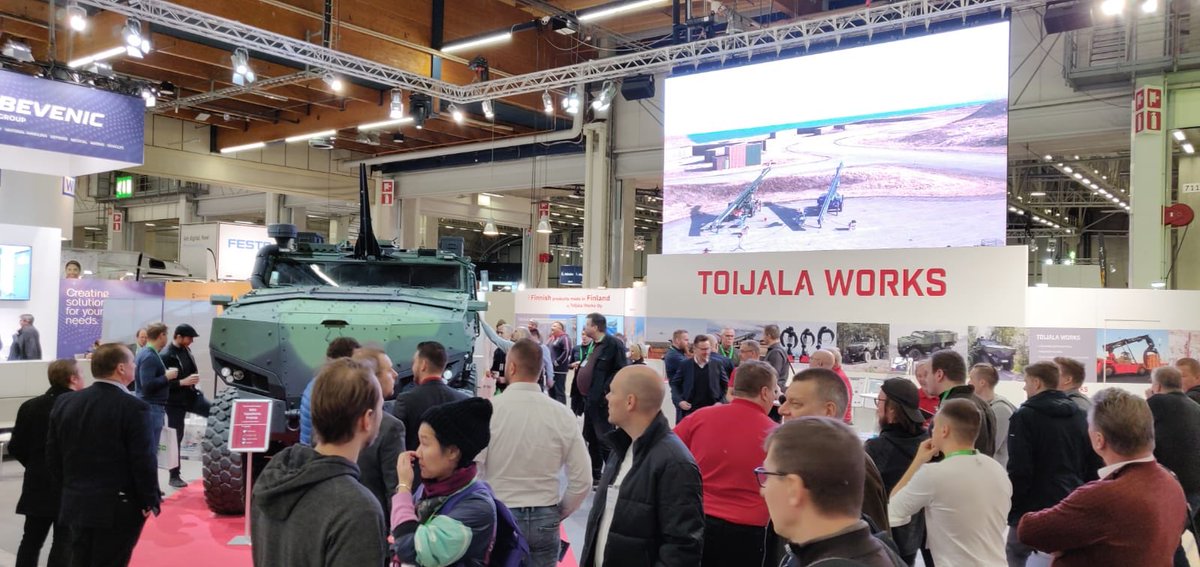 TWPGroupOy's tweet photo. Messujen kuumin #misu kerää jälleen suurta suosiota.
🤳 Tule sinäkin ottamaan matkamuistokuvasi ja muista merkitä meidät kuvaan #Teknologia19
#protolab #toijalaworks https://t.co/kSIOGrdmHj