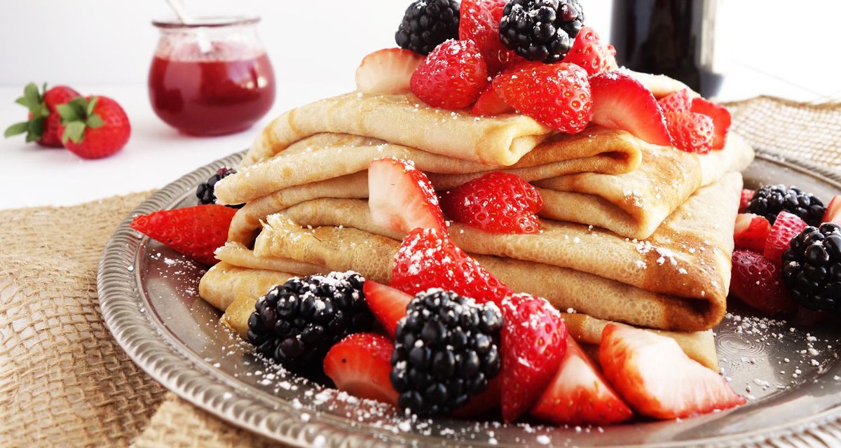 adaOfficialFre2's tweet photo. Crepe Desert after Lunch #Deserts #Lunch #Treat @edmonton https://t.co/bqPuS4nsDe