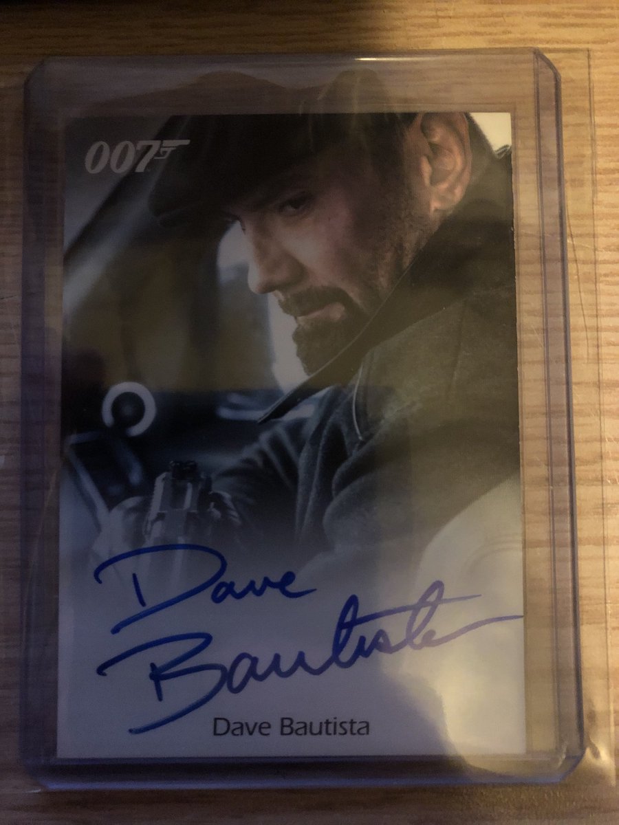 bqaggie's tweet photo. Cool #mailday yesterday. I had so many @eBay bucks in my account that I was essentially able to snag this @007 auto of Dave Bautista for free!! #SPECTRE #JamesBond #MrHinx #HeWasAlsoDrax #collect #autographs https://t.co/G1TXMWzKin