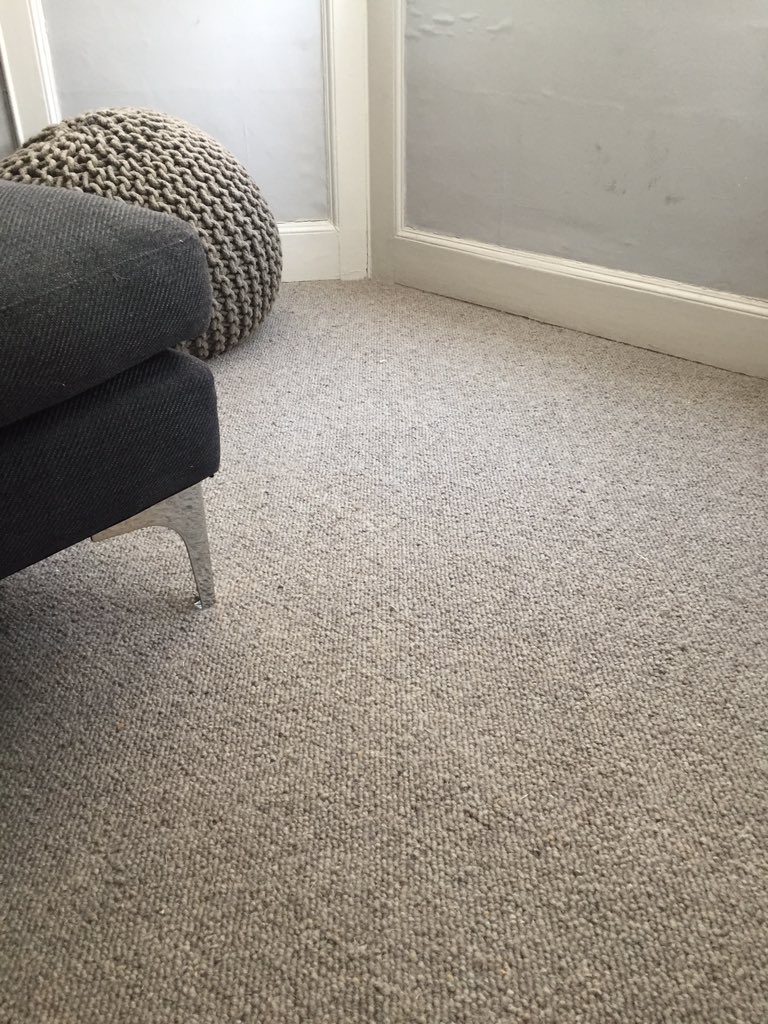 Northdowncarpet's tweet photo. #woolwednesday Complimenting their beautiful tiles, 100% wool loop pile carpet fitted in their lounge, bedroom & stairs. Durable, elegant , fire resistant, dust mite resistant, a natural air purifier and sustainable, it’s carpet with a conscience 🌎 Contact us for more info https://t.co/wt8DVJJVo2