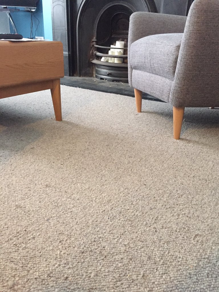 Northdowncarpet's tweet photo. #woolwednesday Complimenting their beautiful tiles, 100% wool loop pile carpet fitted in their lounge, bedroom & stairs. Durable, elegant , fire resistant, dust mite resistant, a natural air purifier and sustainable, it’s carpet with a conscience 🌎 Contact us for more info https://t.co/wt8DVJJVo2