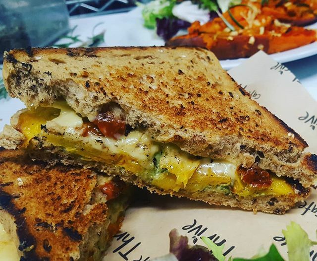 cafe_thrive's tweet photo. Back by popular demand! The autumn toasty is on the specials menu this week... Roasted pumpkin, pesto, sundried tomatoes and dairy free cheese 🤗 #autumnvibes🍁 #vegan #thrive https://t.co/q0GYX8AJVZ