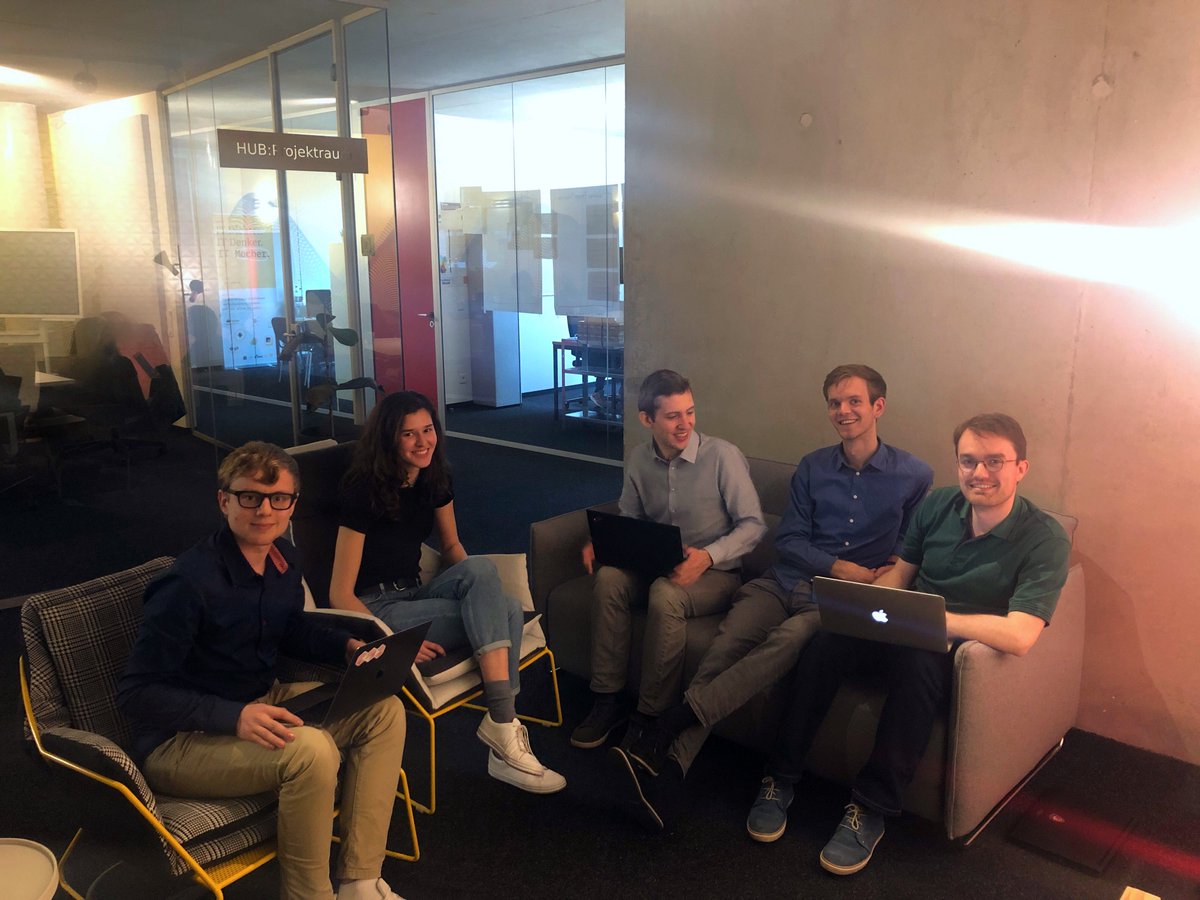 Gestern ging es los mit dem #Accelerator Programm des <a href="/DigitalHubMs/">Digital Hub münsterLAND</a>! 
Wir freuen uns sehr auf die kommenden Monate mit unseren Co-Start-ups SALES2B und Jonny Git.

#kickoff #münster #digital