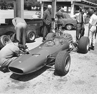 Christianmza's tweet photo. "Ningún hombre será el mejor si no tiene fuego en la sangre"
.
Enzo Ferrari
.
#SCUDERIAFERRARI 
#FERRARI 
#formula1
.
📸
@scuderiaferrari 
@ferrari 
@f1

04/20 https://t.co/QBOOYk2prH