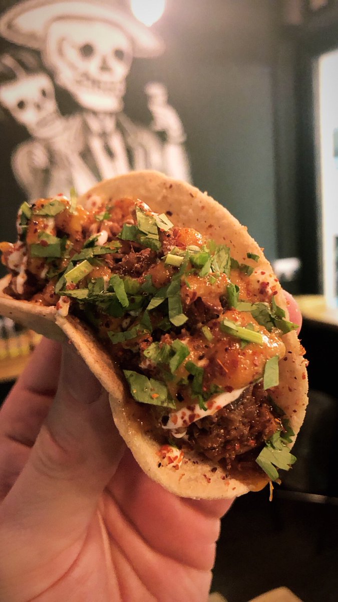 New spesh: 

𝗣𝗢𝗥𝗞+𝗠𝗔𝗡𝗚𝗢/𝗛𝗔𝗕𝗔𝗡𝗘𝗥𝗢/𝗖𝗔𝗥𝗥𝗢𝗧 𝗦𝗔𝗟𝗦𝗔

#taco #tacos #mango #mangosalsa #habanero #habanerosalsa #porktacos